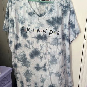Friends tee